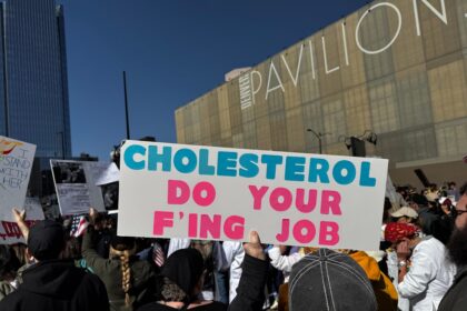 photo-1760847664430-ad83b1598ab0-2