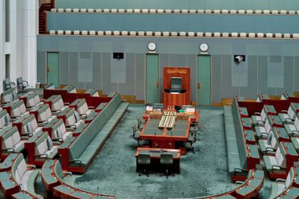 photo-1762246433153-f928cc4e234a-1