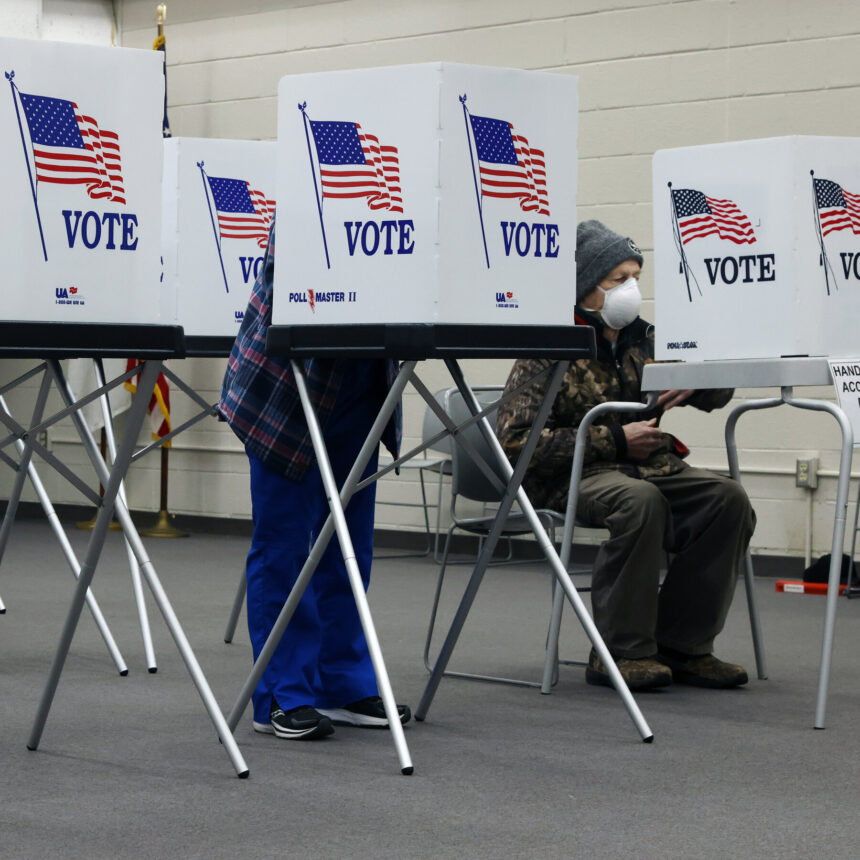 pol-dnc-hbqj-mediumSquareAt3X