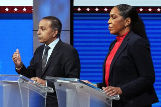 pol-polls-il-lqwp-mediumSquareAt3X