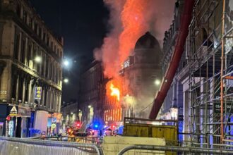 skynews-glasgow-union-street_7186436-6