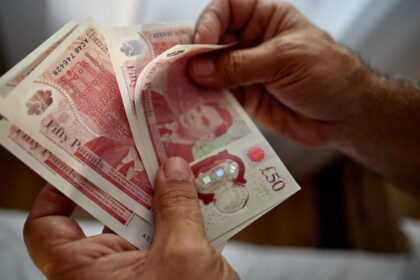 skynews-money-fifty-pounds_7036107-3