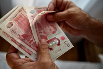 skynews-money-fifty-pounds_7036107-5