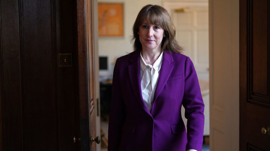 skynews-rachel-reeves-g7-downing-street_7186963-6