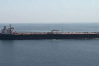 skynews-tanker-gulf_7180176-9