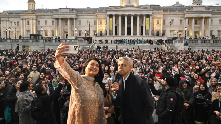 skynews-trafalgar-square-sadiq-khan_7196292-2