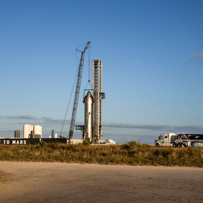 00BIZ-SPACEX-FOMO-TOP-pvlb-mediumSquareAt3X-1