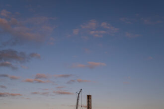 00biz-spacex-finances-hfo-zktq-mediumSquareAt3X-6