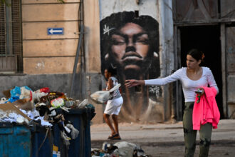 00int-cuba-trash01-photo-bwtz-mediumSquareAt3X