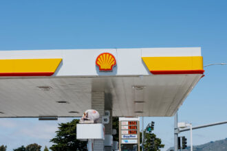 10trump-news-gas-prices-tfjq-mediumSquareAt3X-1