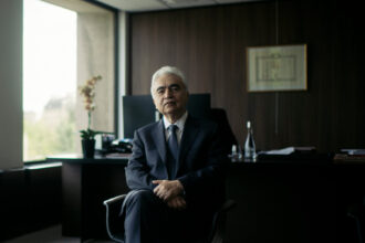 13biz-iran-energy-01-lwbm-mediumSquareAt3X