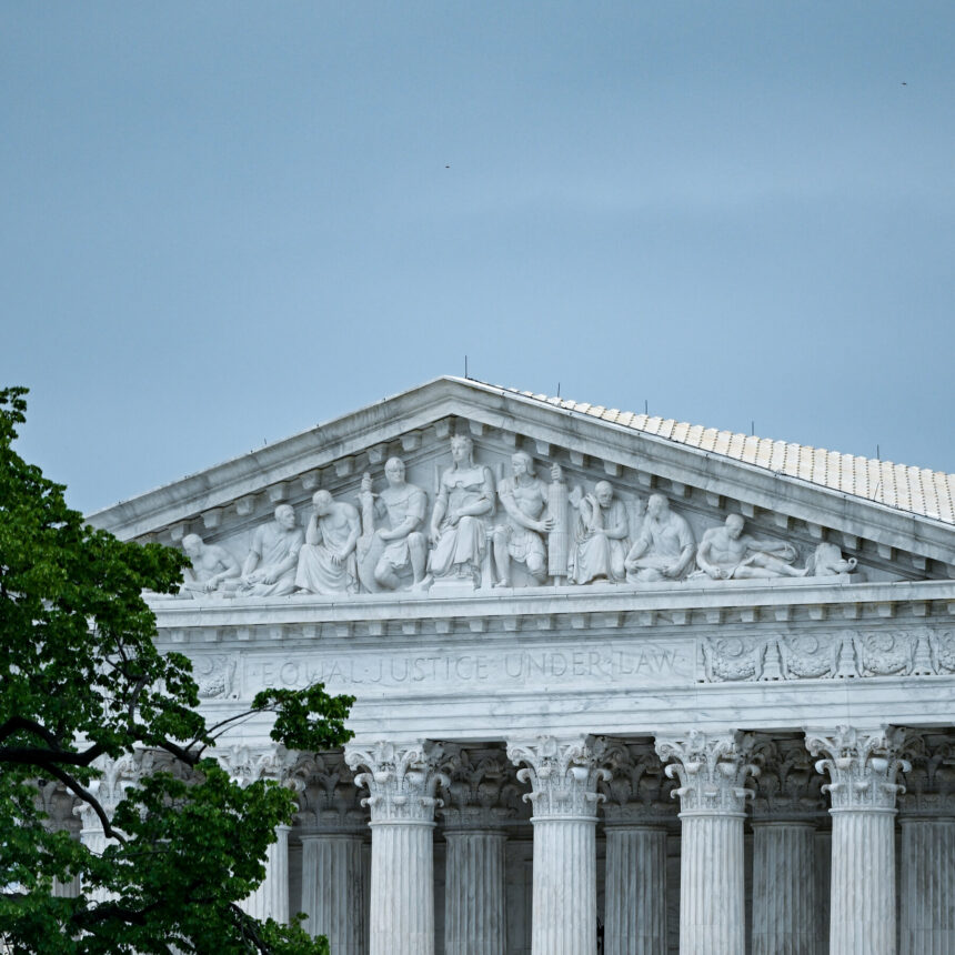 16dc-scotus-vote-fjlh-mediumSquareAt3X-1