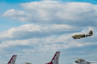 17xp-airshow-mediumSquareAt3X-1