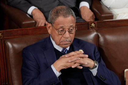 19midterms-bishop-redistricting1-gbmh-mediumSquareAt3X