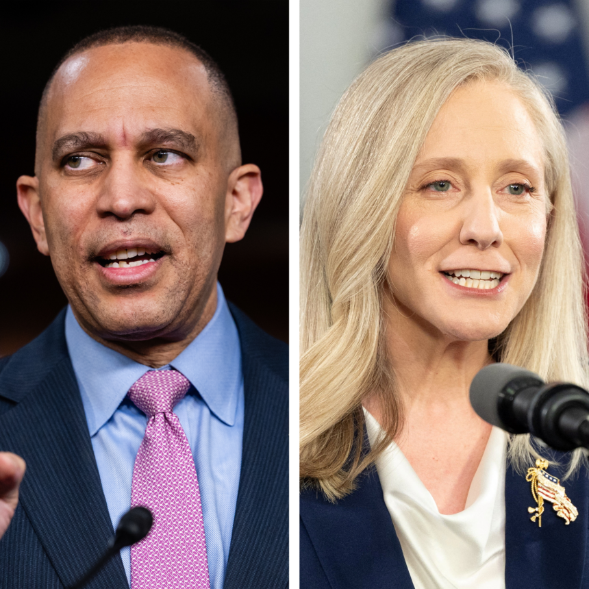 21pol-dems-redistricting-mediumSquareAt3X