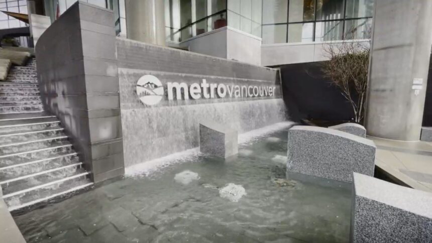 6P-METRO-VANCOUVER-PUBL_OM01T1R8-3