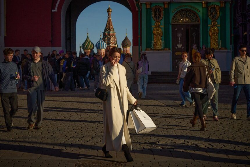 APTOPIX_Russia_Daily_Life_63712