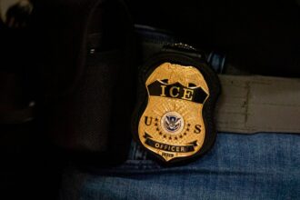 New-York-Immigration-wkgn906n