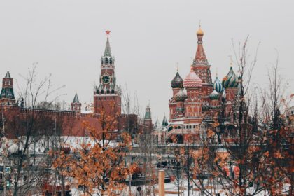 photo-1547448415-e9f5b28e570d