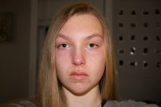 photo-1616117690865-1aadc7aa6666