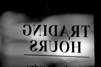 photo-1674074793813-6372b7a4ab25