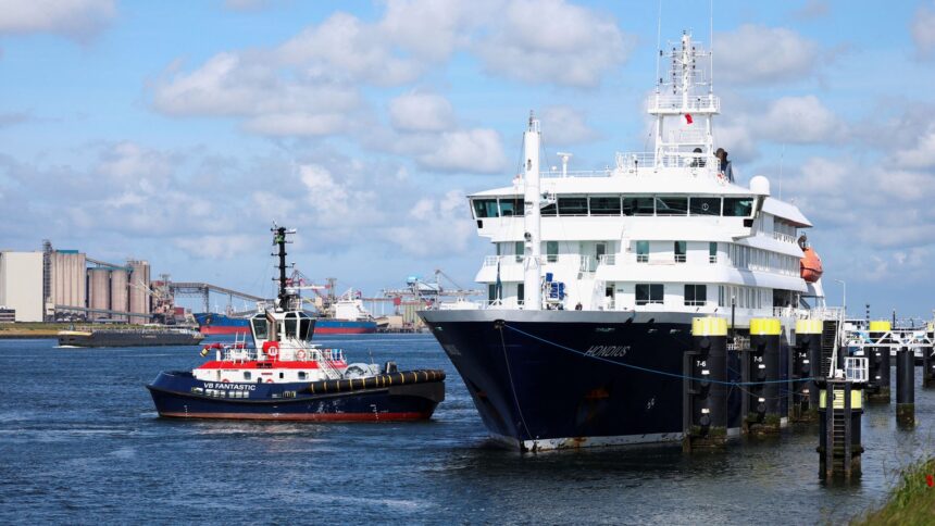 skynews-cruise-ship-mv-hondius_7252105