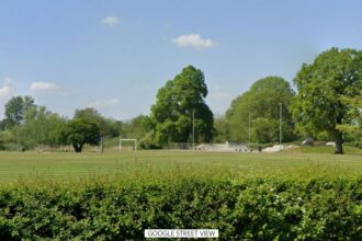 skynews-fordingbridge-recreation-ground_7254804-9