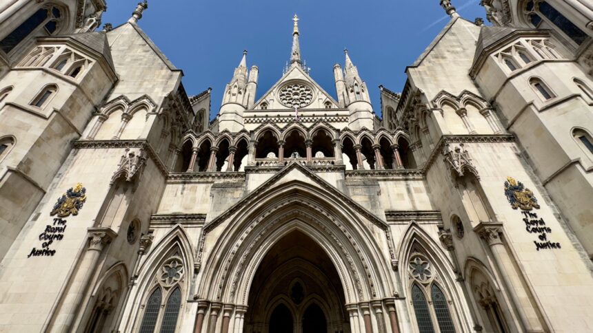 skynews-royal-courts-of-justice_7258843-2