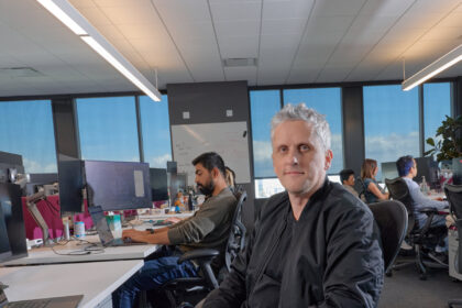 00biz-ai-box-hiring-1-tfqw-mediumSquareAt3X-1