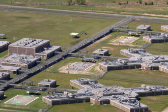 03dc-ice-detention-01-jvbc-mediumSquareAt3X-1
