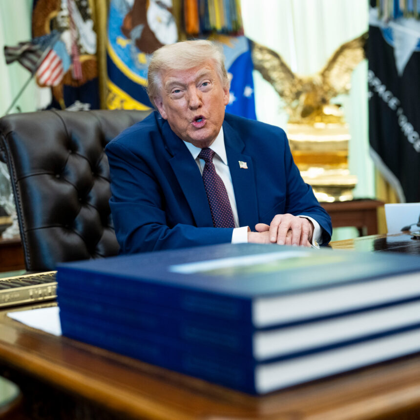 03trump-news-fed-jobs1-mbpz-mediumSquareAt3X