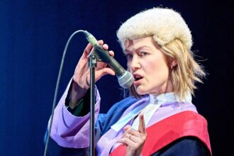 Rosamund-Pike-Jessica-in-Inter-Alia-at-the-National-Theatre-c-Manuel-Harlan-056-1