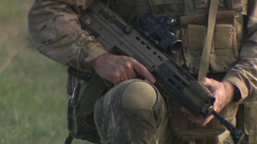 skynews-defence-haynes-army-soldiers_7215404