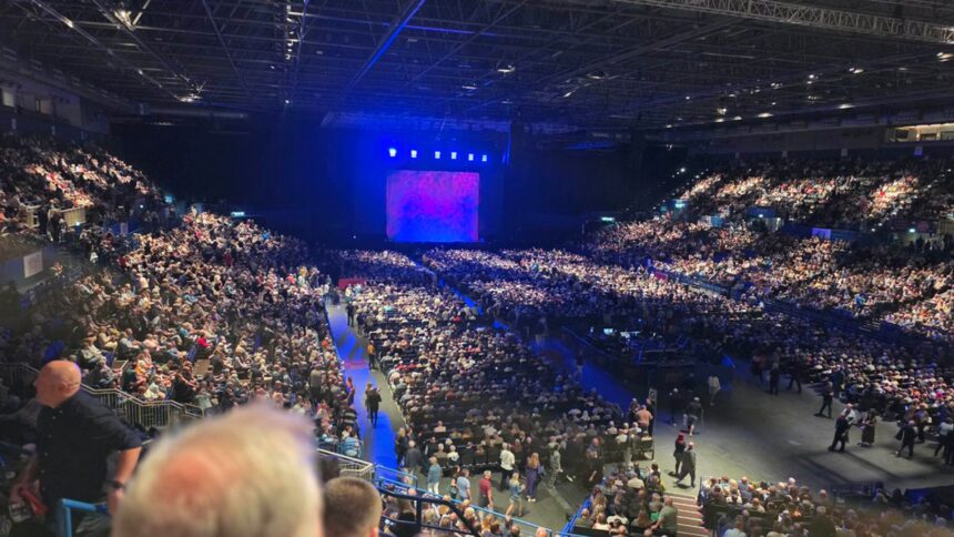 skynews-peter-kay-birmingham_7236651-1