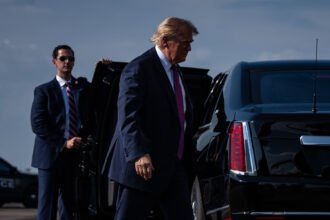 00dc-trump-econ-bhwg-mediumSquareAt3X