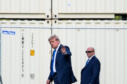 30trump-news-venez-qtcm-mediumSquareAt3X
