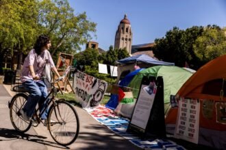 Stanford_Protests_10853