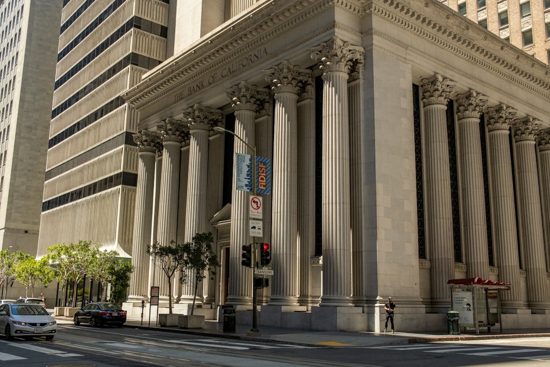 Financial Institutions Curb Employee Speculation on Prediction Markets