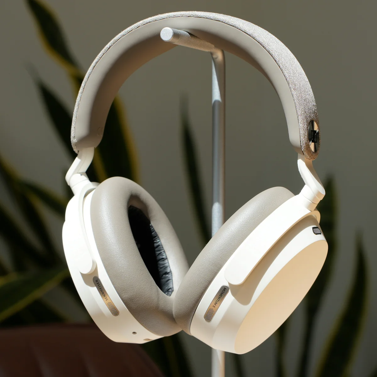 Market Positioning – How Sennheiser Stacks Up Against Silicon Valley Rivals  