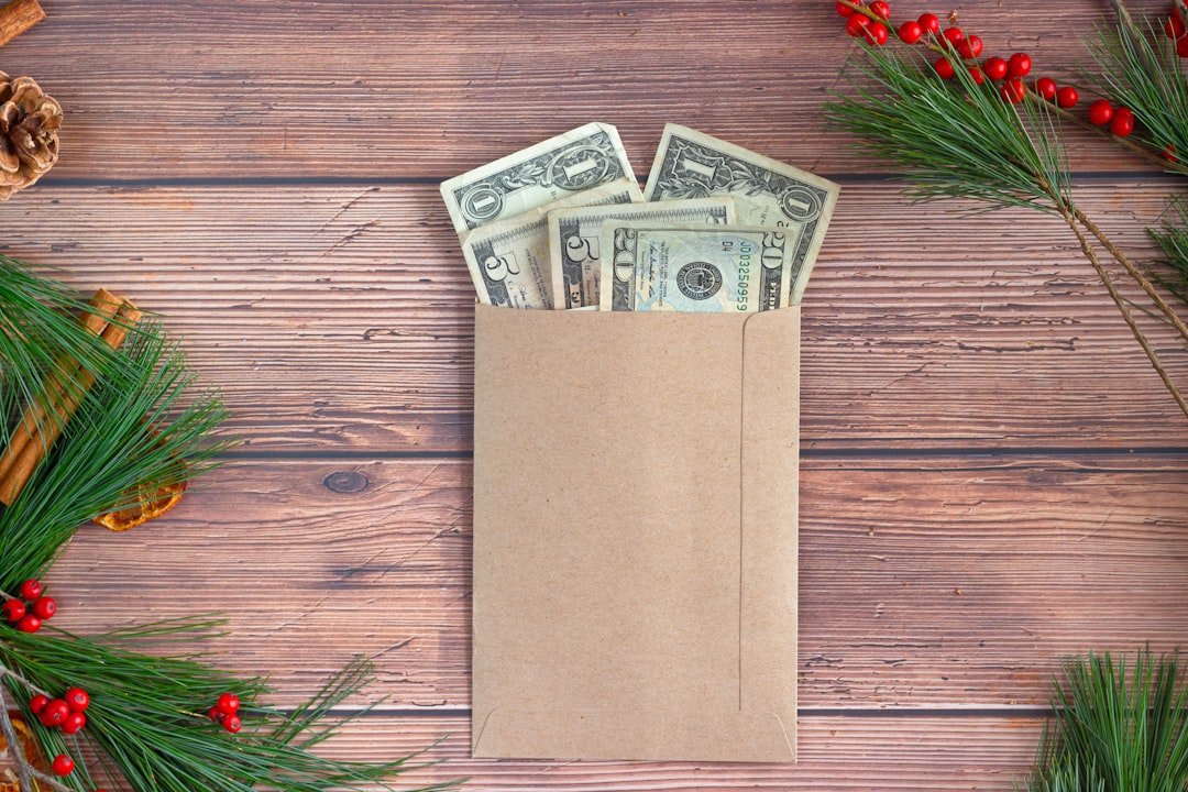 Cash Gifts Gain Popularity as Housing Costs Drive Changing Preferences