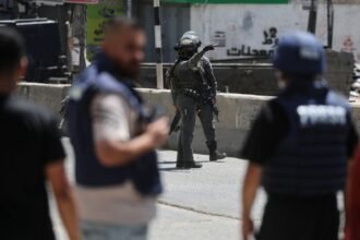 skynews-qalandia-refugee-camp_7331088