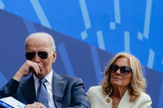 01dc-BIDEN-mgpk-mediumSquareAt3X