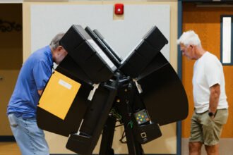 04dc-voting-01-wkfj-mediumSquareAt3X