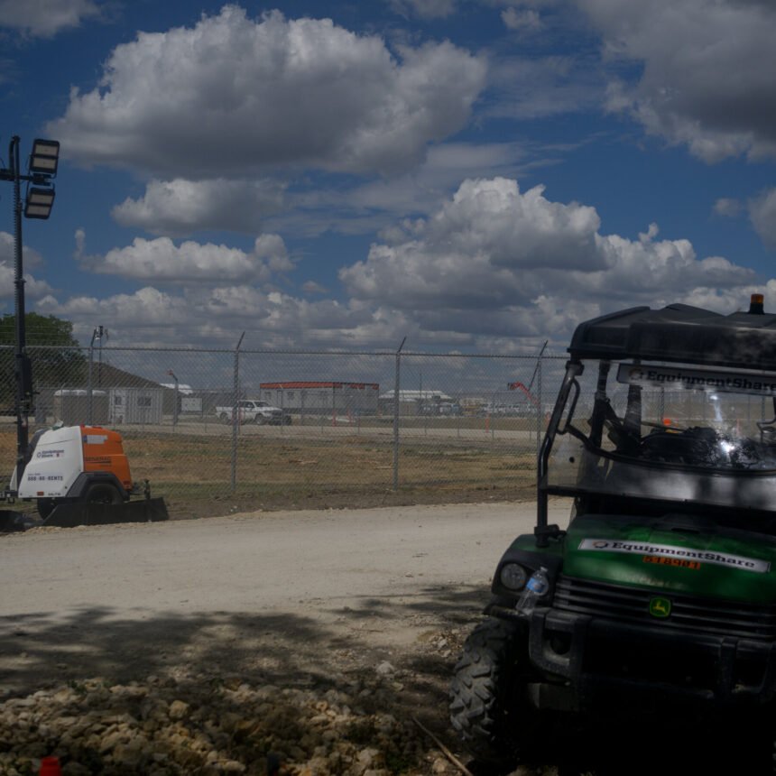 08nat-texas-datacenters-gop-1-bzwq-mediumSquareAt3X