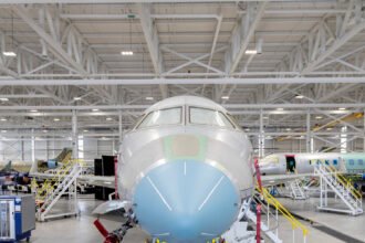 08xp-bombardier1-qcwh-mediumSquareAt3X