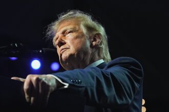 09midterms-trump-dividend-ltvh-mediumSquareAt3X