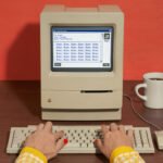 13biz-sun-workfriend-01-wphc-mediumSquareAt3X