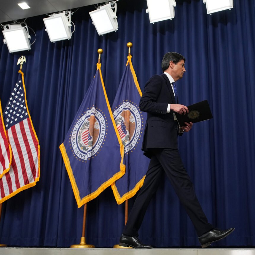 17DC-FED-qglm-mediumSquareAt3X