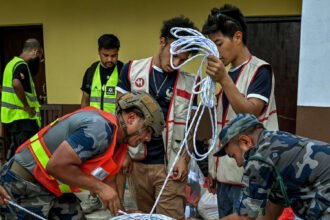 30Int-Nepal-Floods-Photos-01-qzbm-mediumSquareAt3X-v2