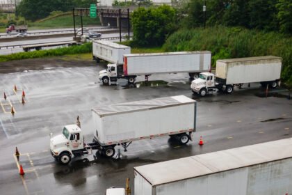 31dc-truckers-phqk-mediumSquareAt3X